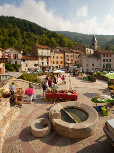 Fontaine d’eau chaude de Saint-Laurent-les-Bains