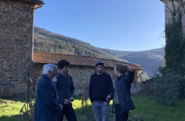 Pieds dans le parc : Saint-Pierreville, village de demain