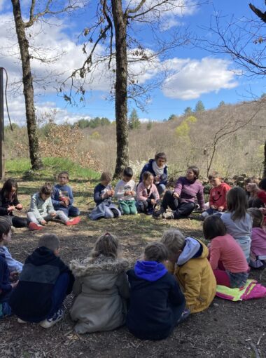 Pieds dans le parc Avril 2023 : L’école dehors