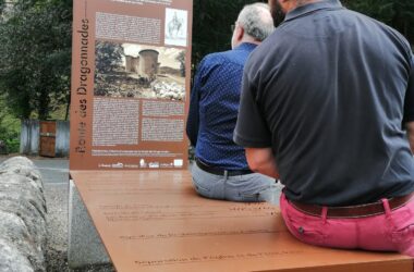 Inauguration des 10 mobiliers de la Route des Dragonnades