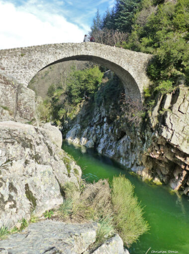 La chaussée des géants du Pont du diable et la Gravenne de Thueyts